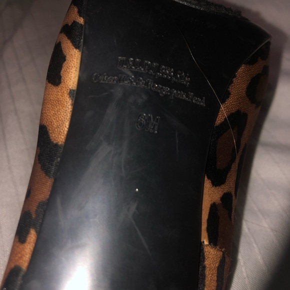 90’s Vintage Guess Black Leather Cheetah Open Toe Pumps 6 M - Picture 5 of 5